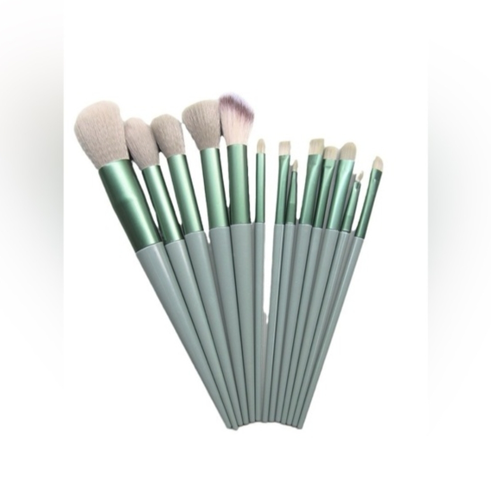 Zenana Outfitters Green Makeup Brush Set